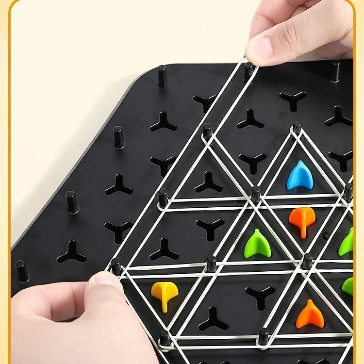 Chain Geometry Strategy Game
